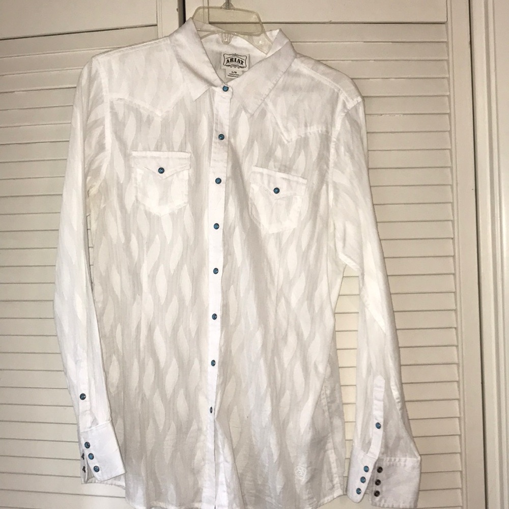 ARIAT LONG SLEEVE BUTTON UP